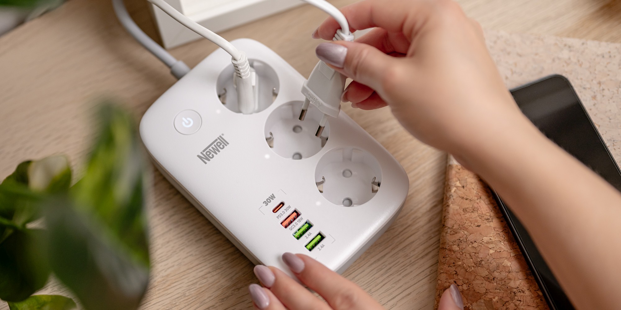 Newell_Power_Office_Power_Strip_Wifi_PD_30W_4